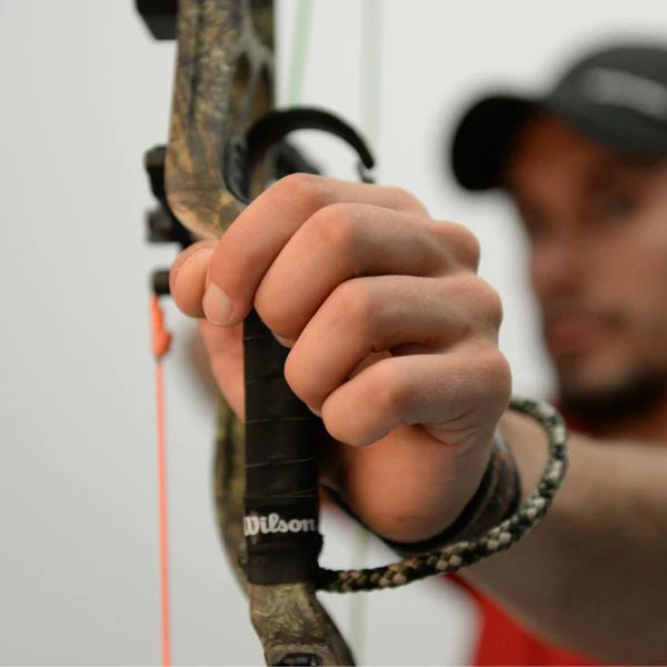 Easy Ways to Grip Your Compound Bow Properly