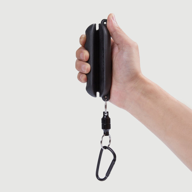 Spear Arrow Puller with Magnetic Buckle