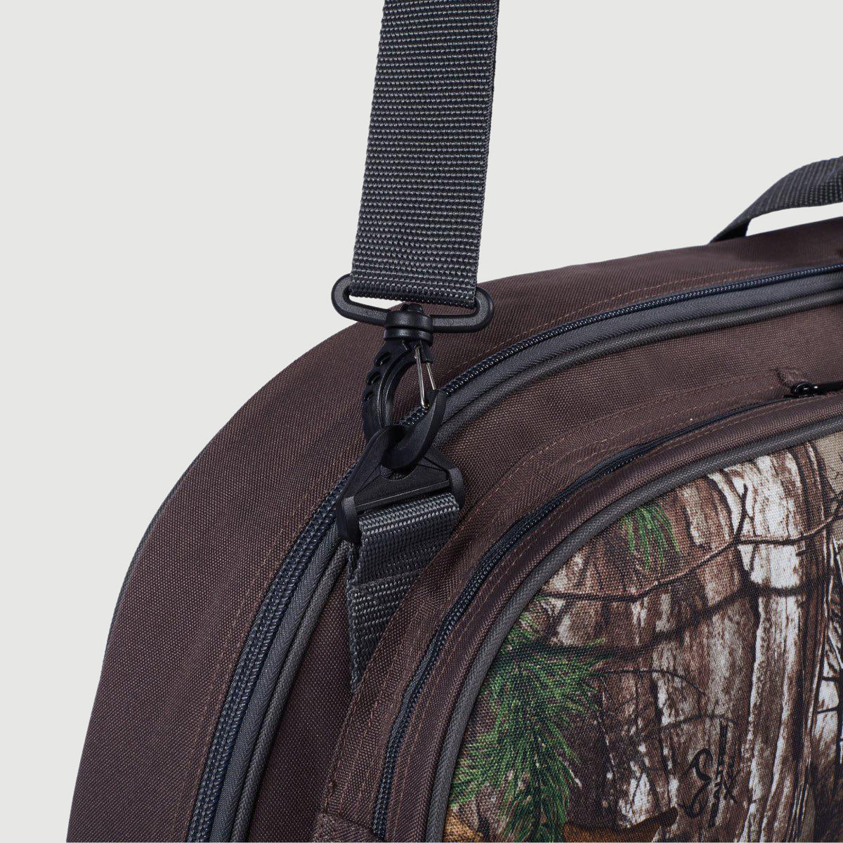 Professional-grade bow cases that make your hunt a breeze - Crusader Bow Case - Legend Archery